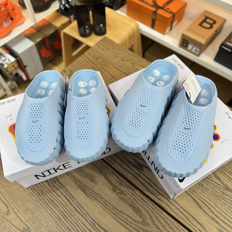 Sandalias Nike x NOCTA Mind 001 Iceman Edición Exclusiva azul claro - Imagen 4