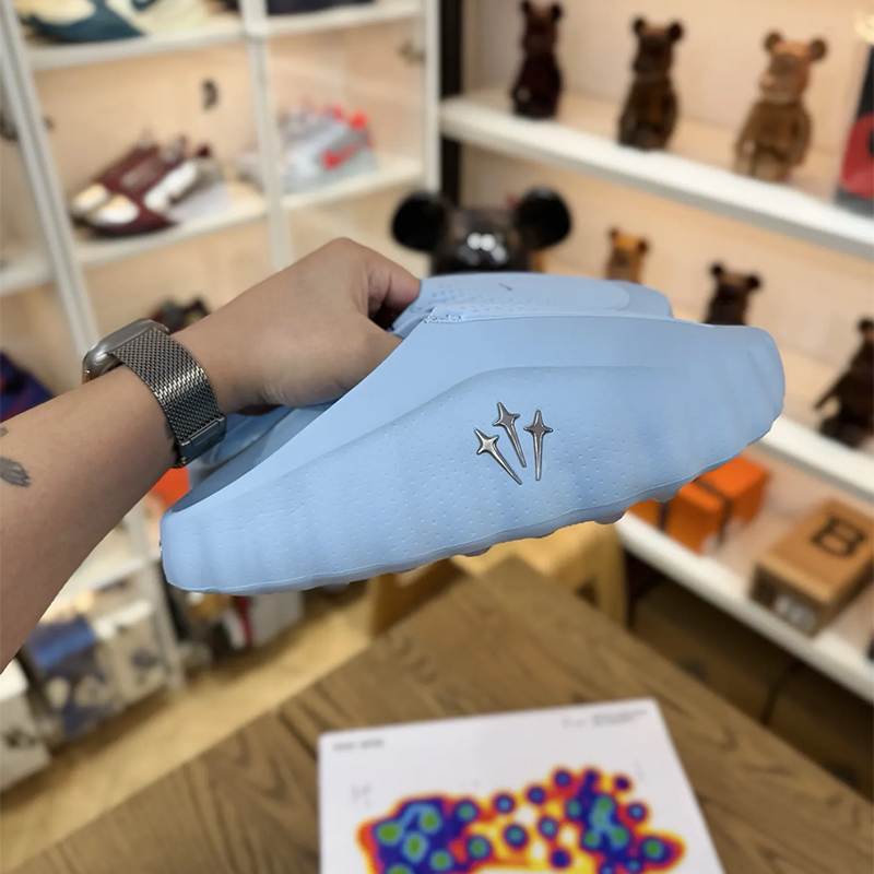 Sandalias Nike x NOCTA Mind 001 Iceman Edición Exclusiva azul claro - Imagen 7
