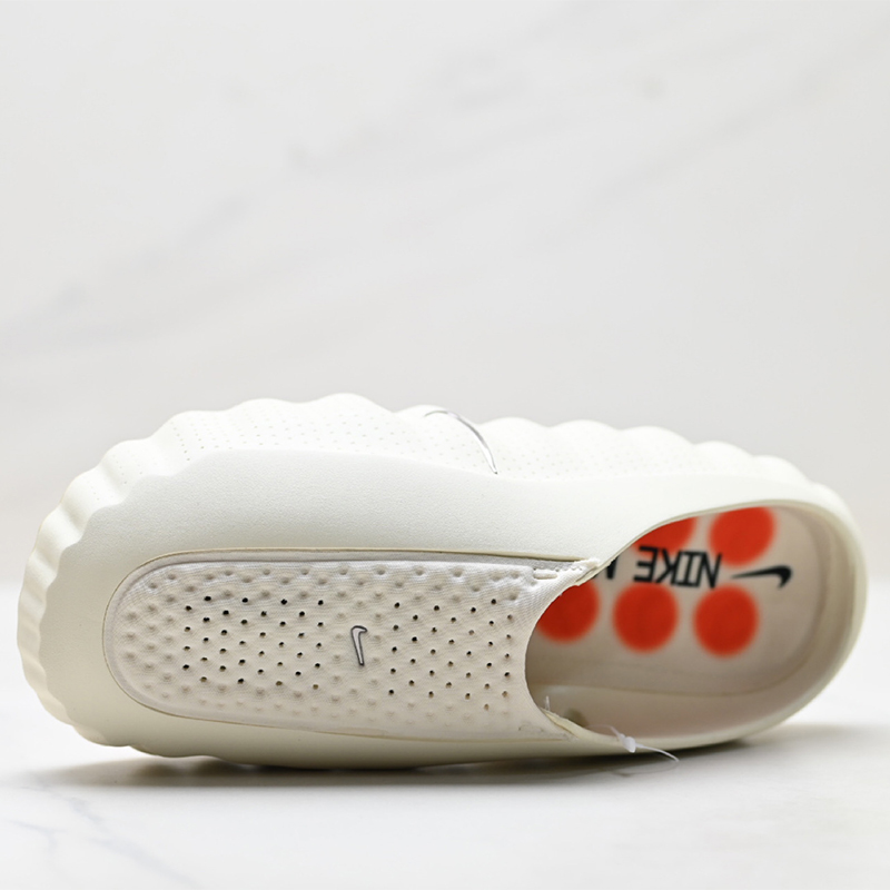Mules Nike Mind 001 Pregame-Vela/Hipercarmesí - Imagen 4